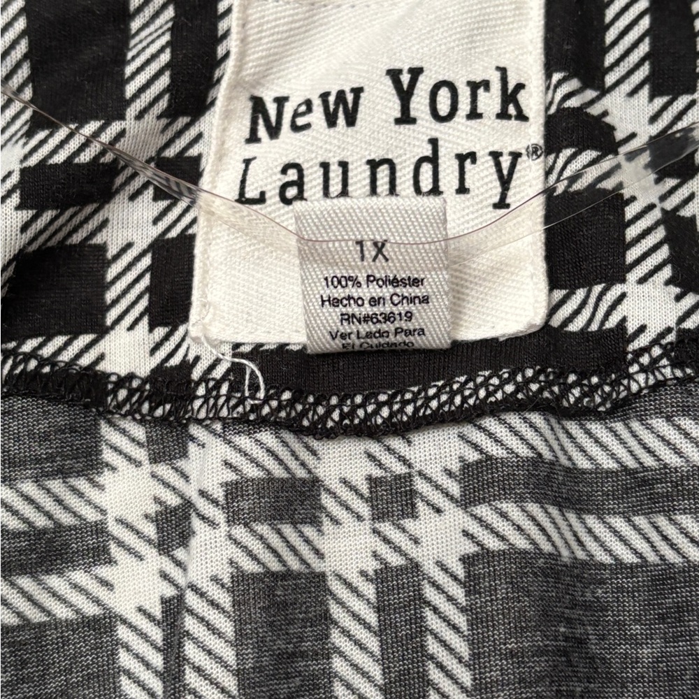 New York Laundry Black and White Plaid Cardigan - Picture 5 of 8